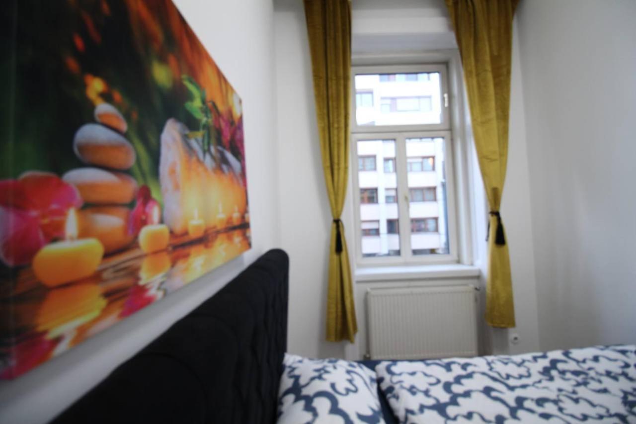 Modern Double Room Js B Wina Bagian luar foto