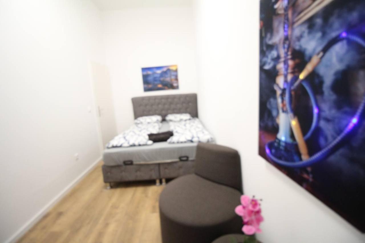 Modern Double Room Js B Wina Bagian luar foto