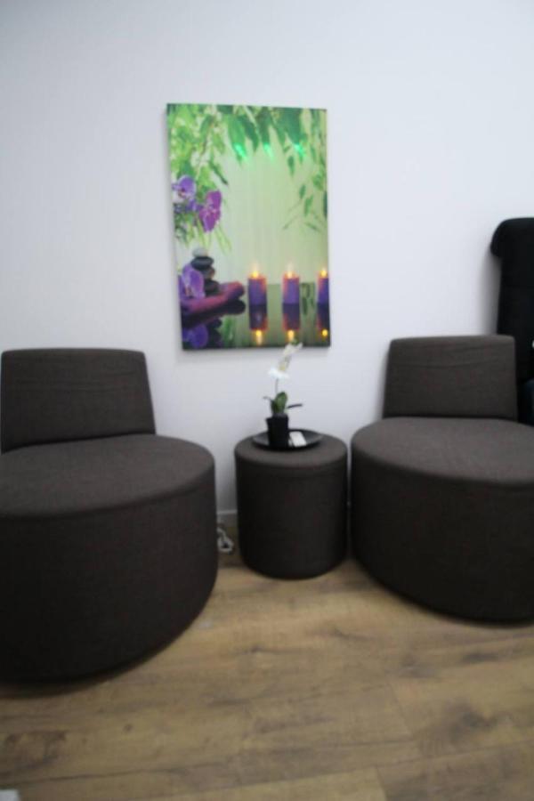 Modern Double Room Js B Wina Bagian luar foto