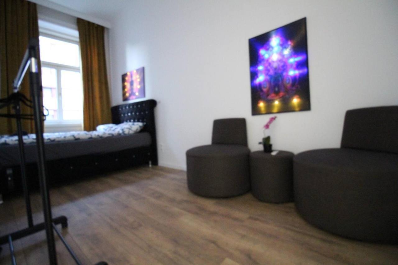 Modern Double Room Js B Wina Bagian luar foto