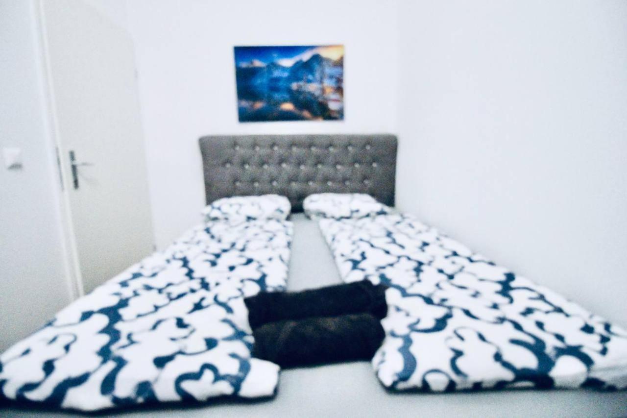 Modern Double Room Js B Wina Bagian luar foto