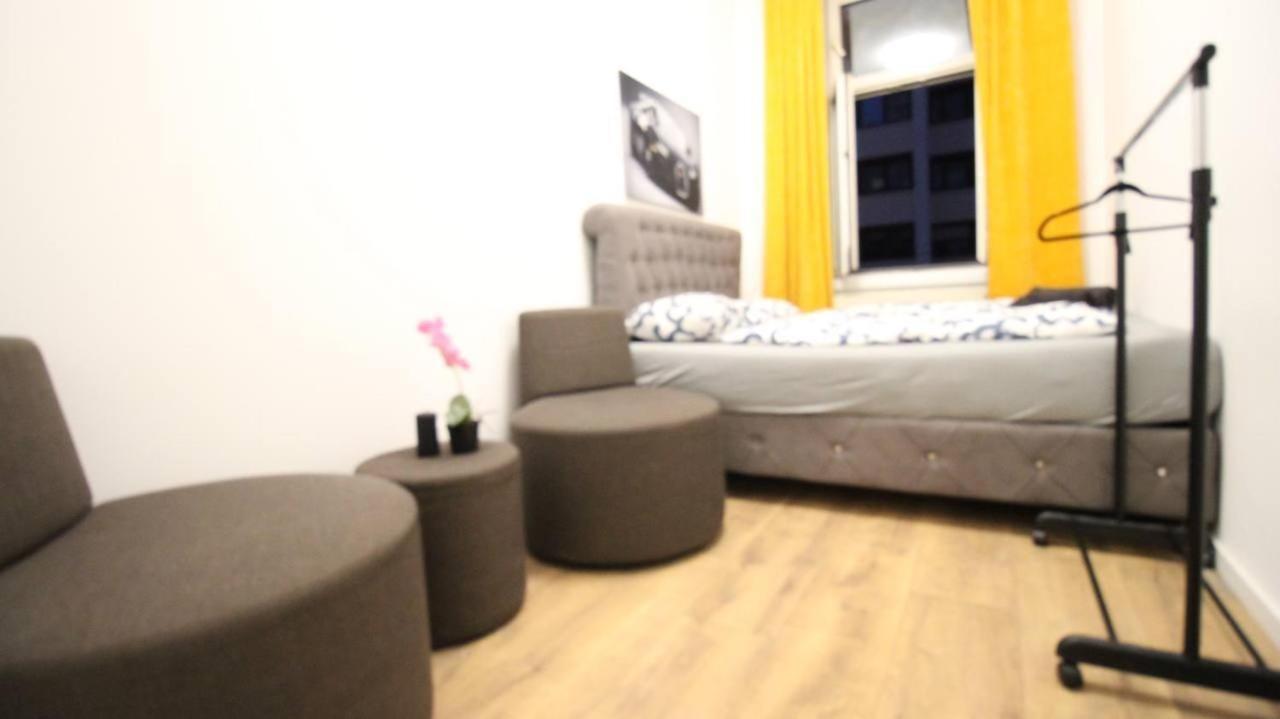 Modern Double Room Js B Wina Bagian luar foto